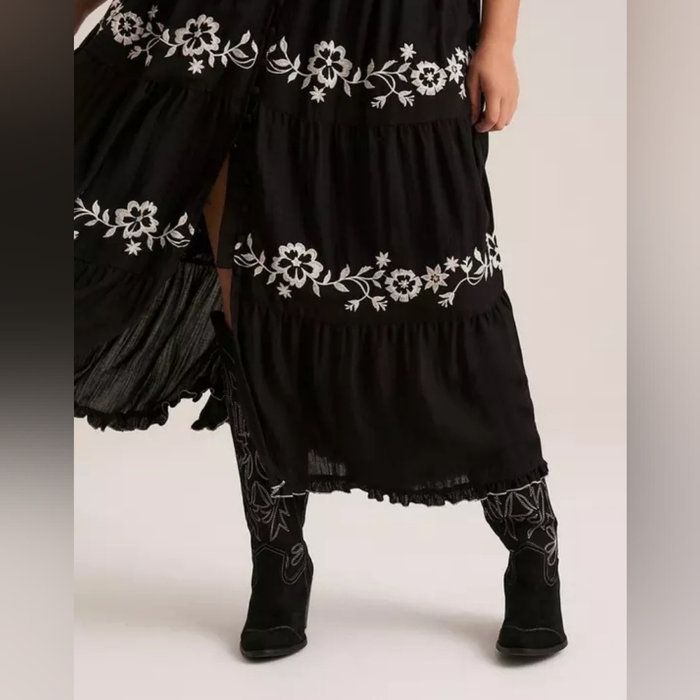 Torrid Festi Embroidered Boho Black White Tiered Maxi Dress Plus Size 1X Nwt - Picture 3 of 3